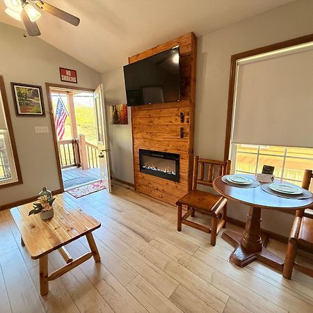 Whittier Qualla Cabins And Motel Cherokee Near Casino מראה חיצוני תמונה