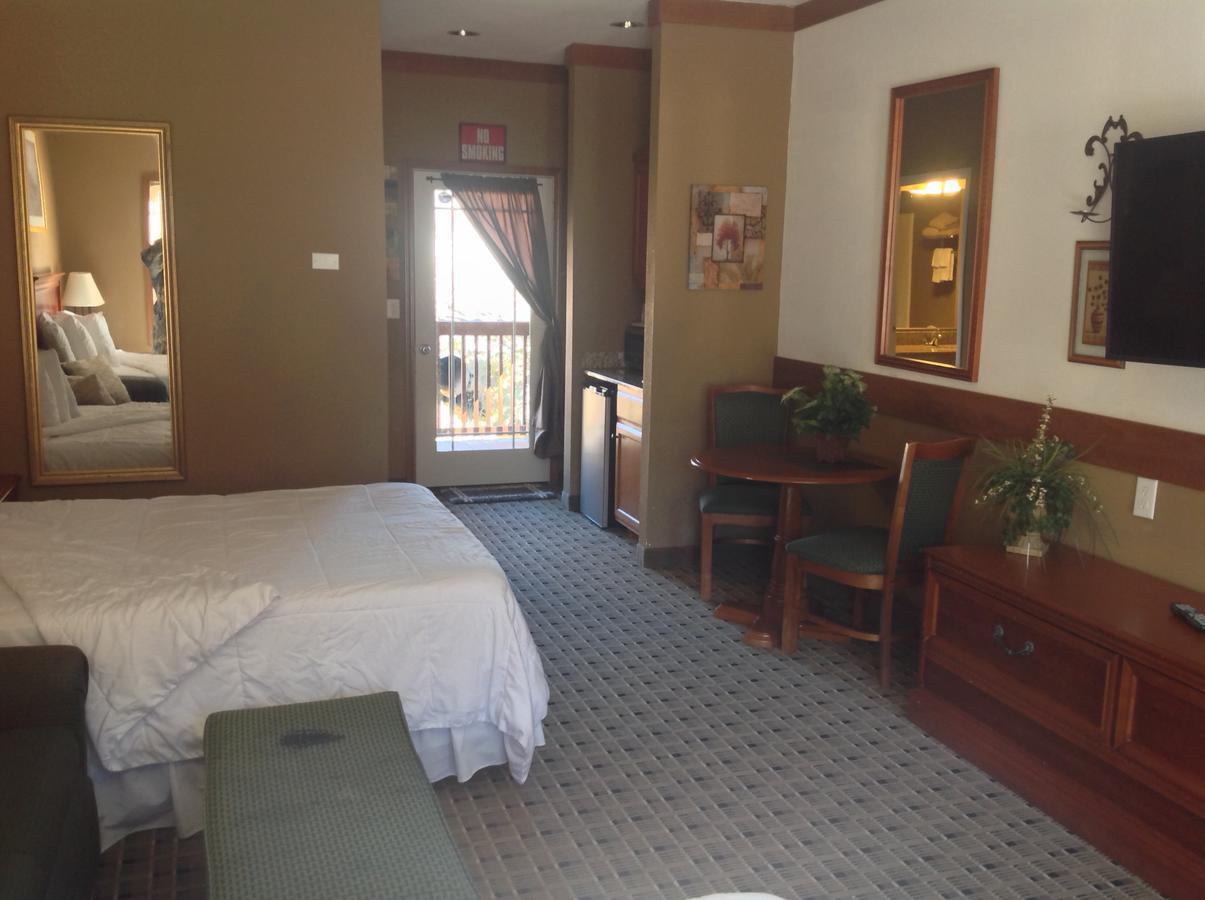 Whittier Qualla Cabins And Motel Cherokee Near Casino מראה חיצוני תמונה
