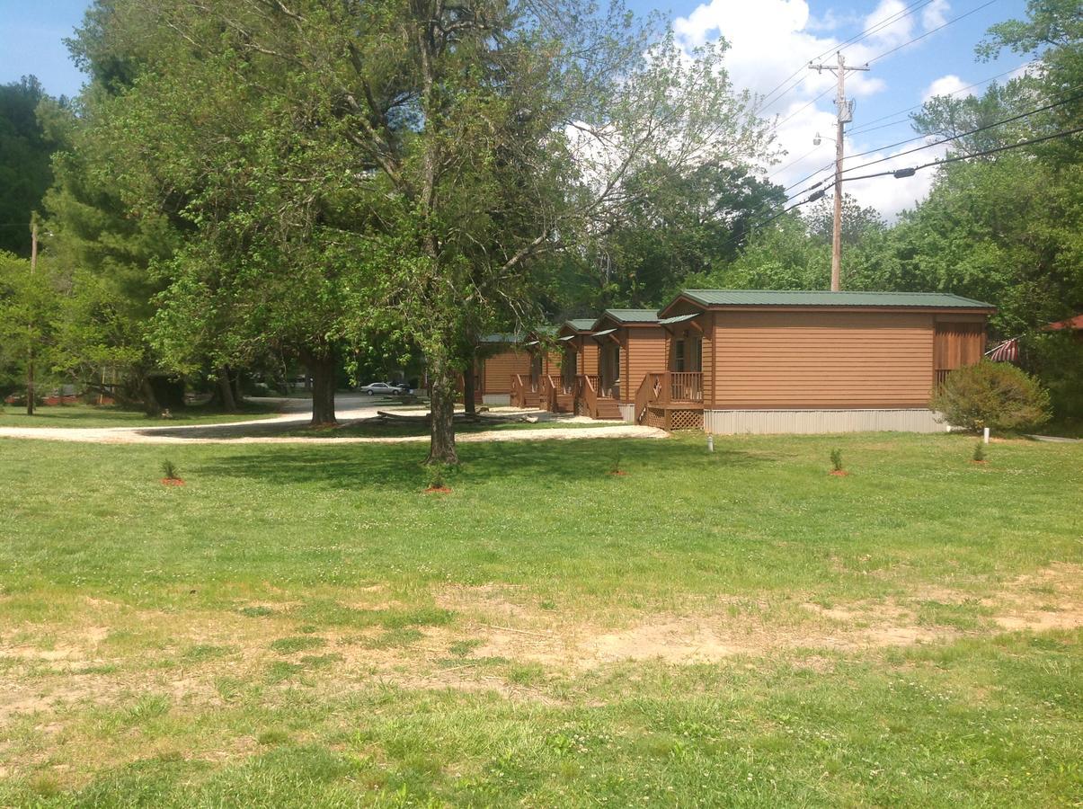 Whittier Qualla Cabins And Motel Cherokee Near Casino מראה חיצוני תמונה