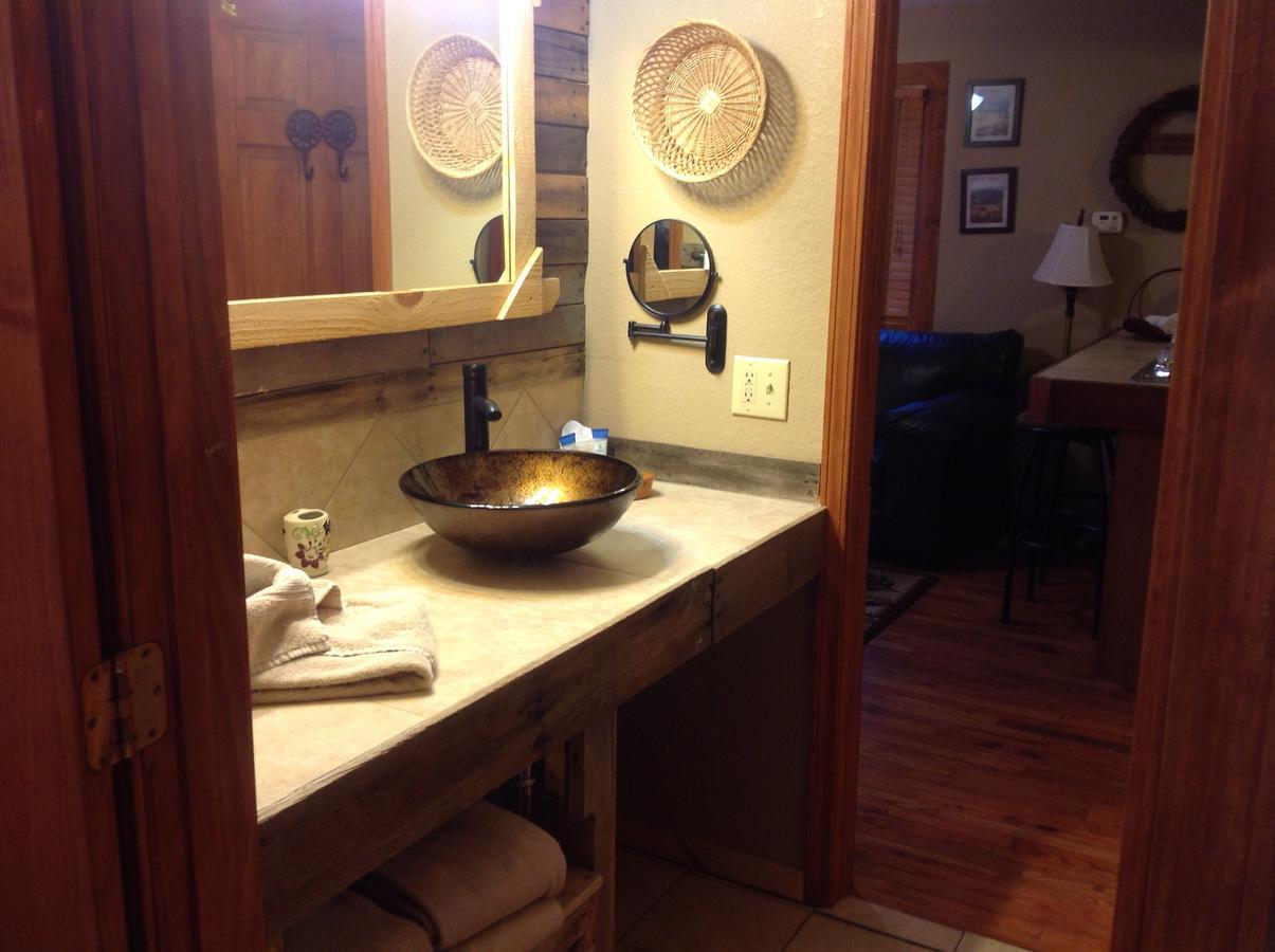 Whittier Qualla Cabins And Motel Cherokee Near Casino מראה חיצוני תמונה